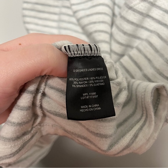 32 Degrees Cool Tank Dress Gray White Stripe Pullover Sleeveless Pockets Stretch - Picture 4 of 6